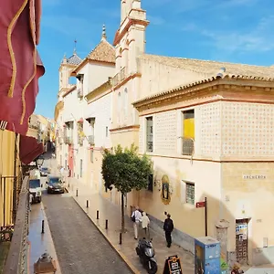  Appartamento Homeyseville- Bright At Santa Cruz 6 Pax, Parking Optional Spagna